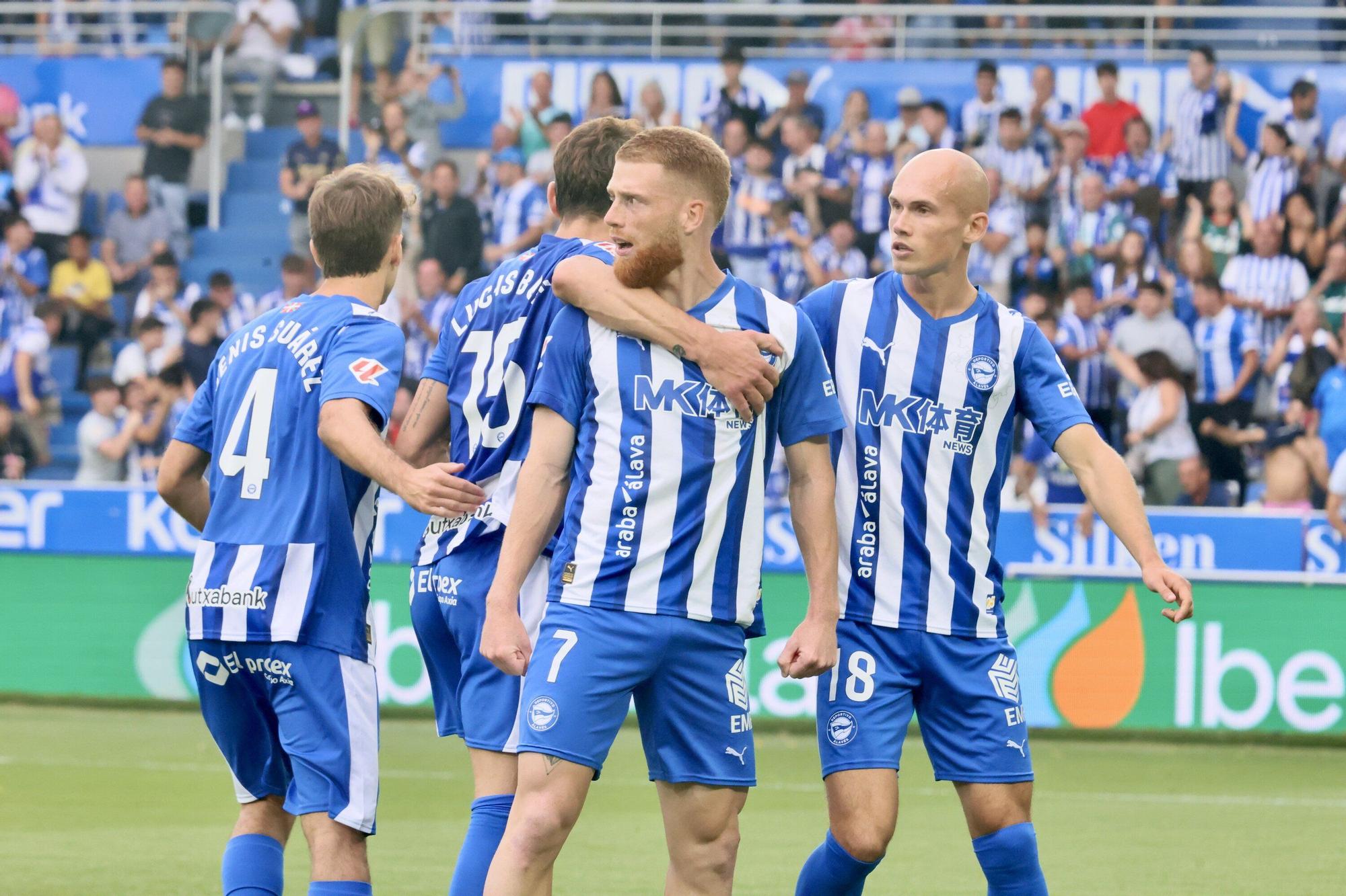 En imágenes: El Alavés cae en Mendizorroza ante el Sevilla