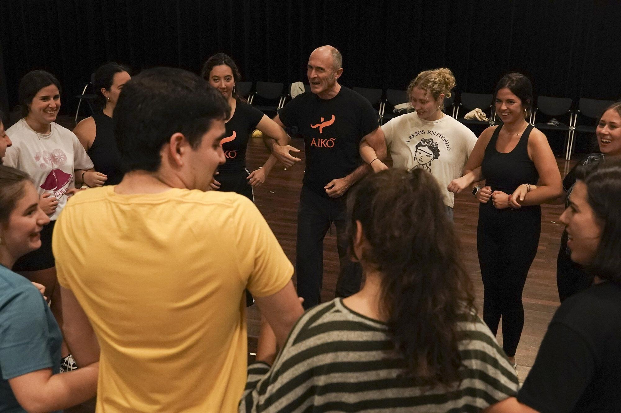 Aiko Taldea pone a danzar a la juventud