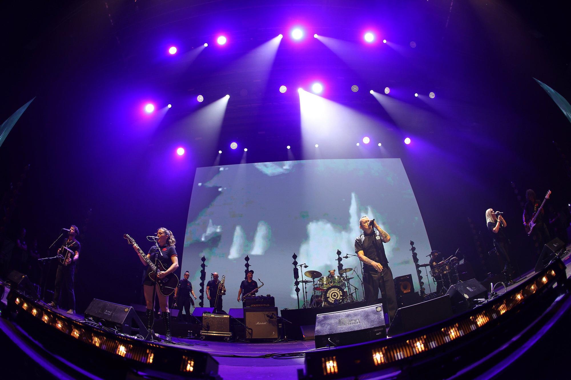Fotos del concierto de Fermin Muguruza en el Navarra Arena (04/10/2025)