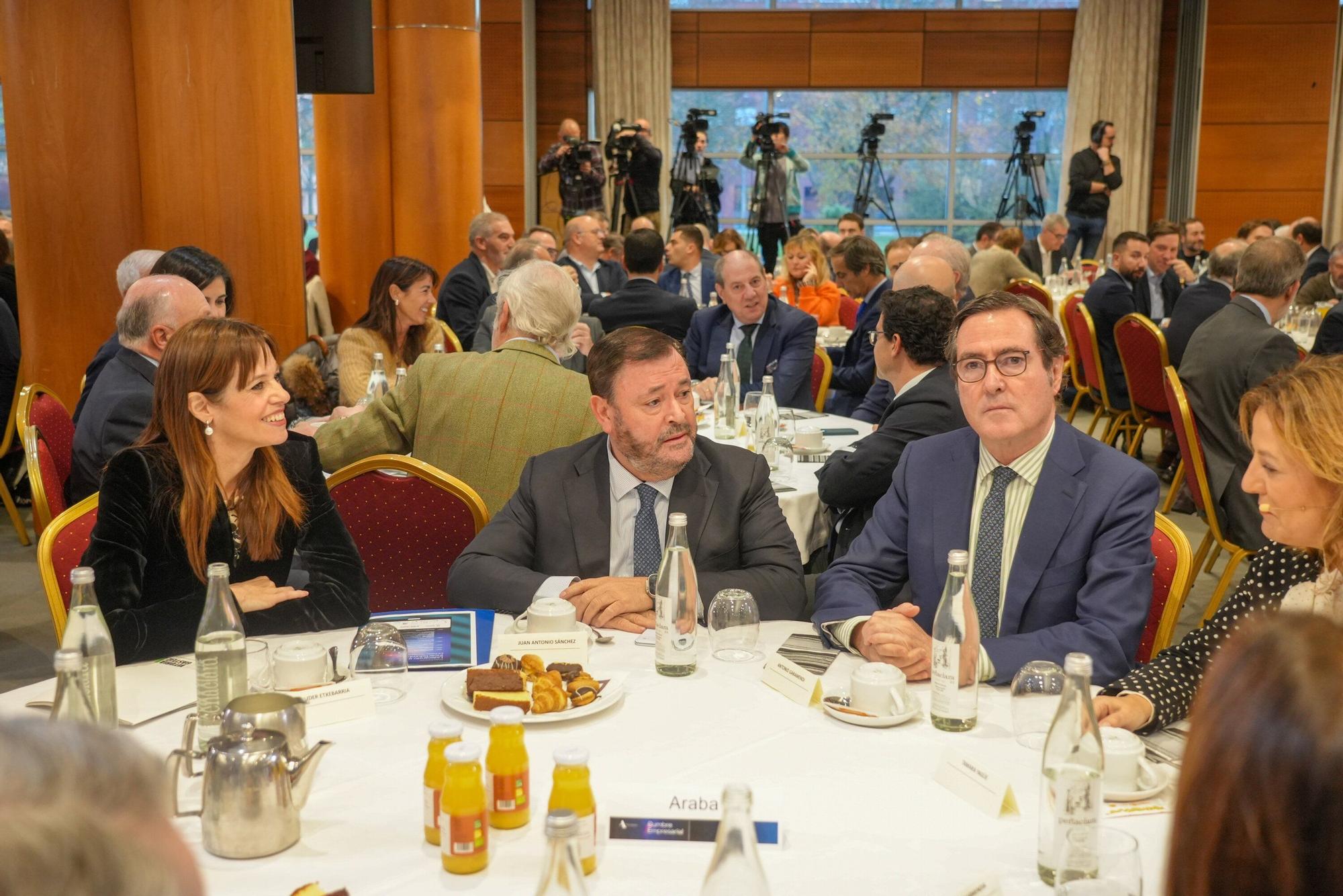 En imágenes: SEA Empresas Alavesas organiza la jornada 'Liderando la incertidumbre'