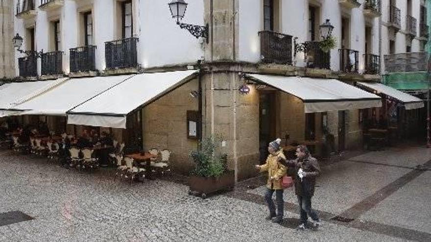 El consistorio espera poder mantener la mayoría de  los toldos de la Parte Vieja