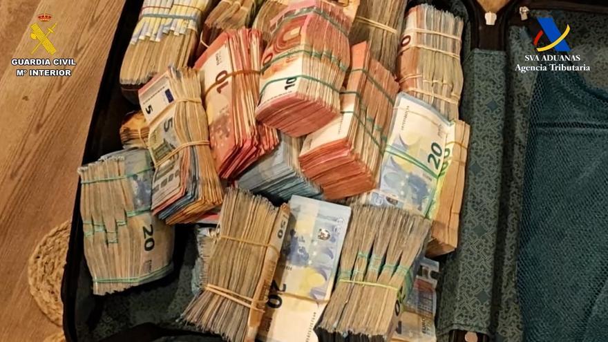 Cae una red criminal con 13 detenidos por importar 1.254 kilos de cocaína por el Puerto de Barcelona