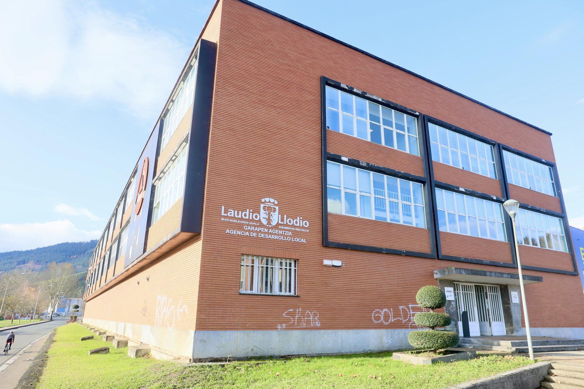 En imágenes: I Feria de Empleo de Aiaraldea