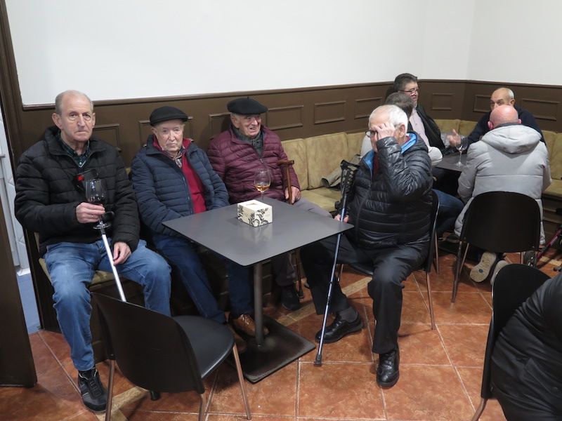 La inauguración de la cafetería 'La Kuadrilla' de Zumarraga