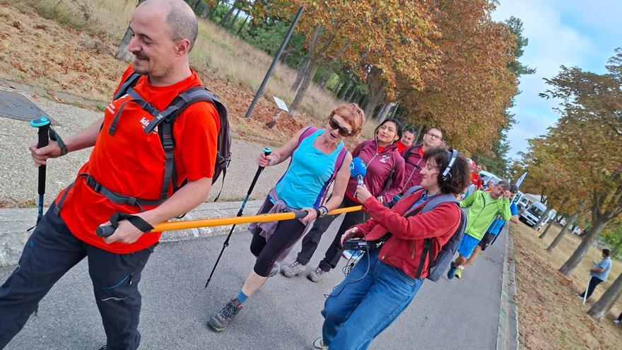 Montes Solidarios recorre la Senda Verde de Delika este domingo