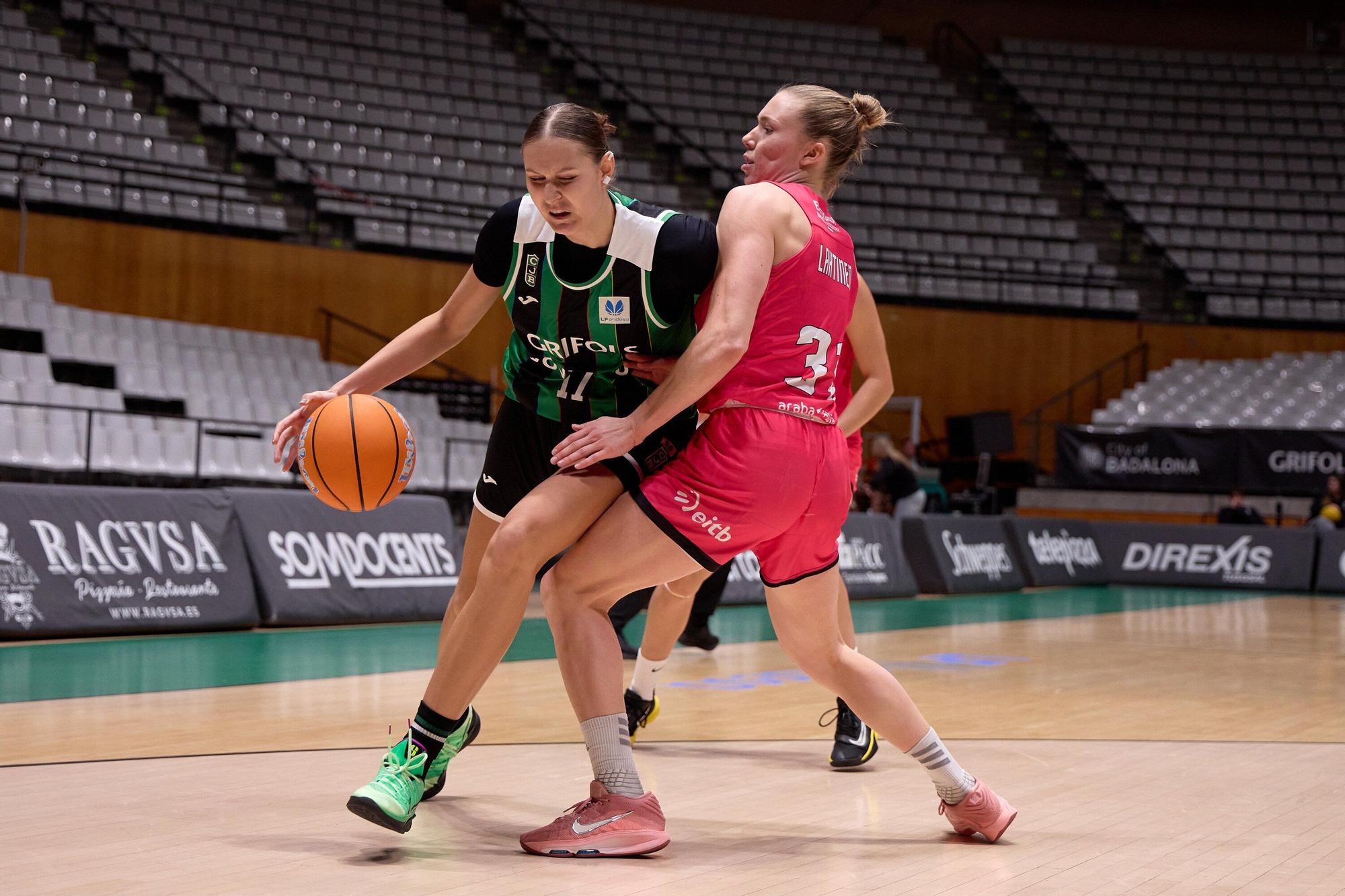 En imágenes: Ambientazo en el Araski - Club Joventut Badalona  (¡Búscate en las fotos!)