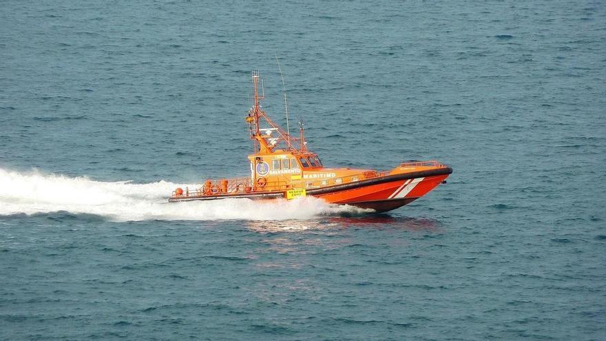 Hallan en el mar el cuerpo sin vida de una persona en Almuñécar