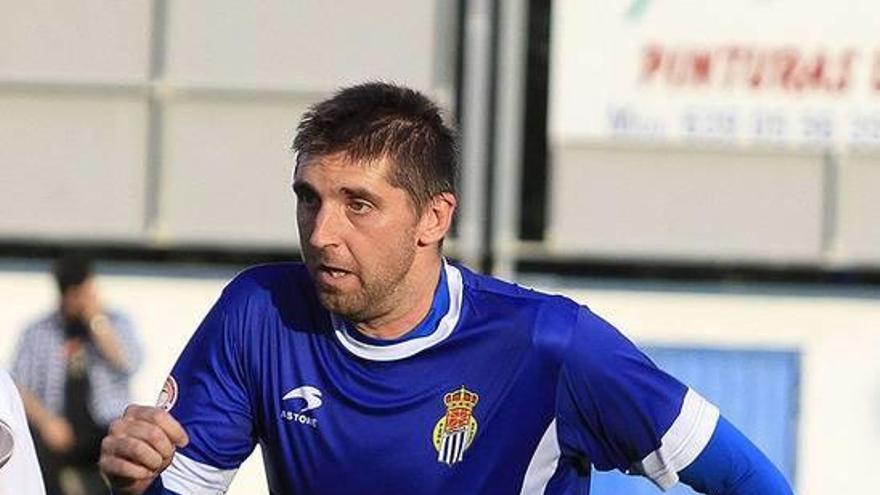 39.443: Iturralde es el jugador en activo con más minutos en Segunda B