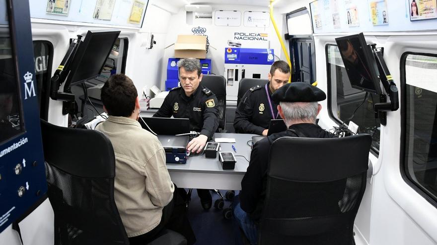 La unidad móvil  del Cuerpo Nacional de Policía para la renovación del DNI y el pasaporte volverá a Elgoibar el 15 de enero