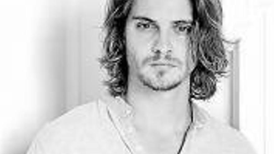 Luke Grimes dejó ‘True Blood’ para no hacer de gay