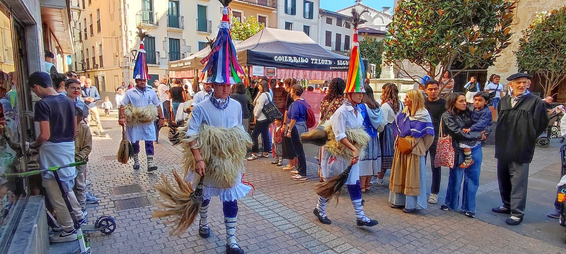 Debako Euskal Jaia iruditan