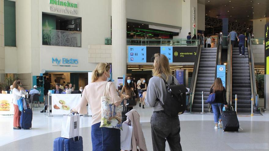 Un incendio en el aeropuerto de Lisboa provoca el desvío de varios vuelos
