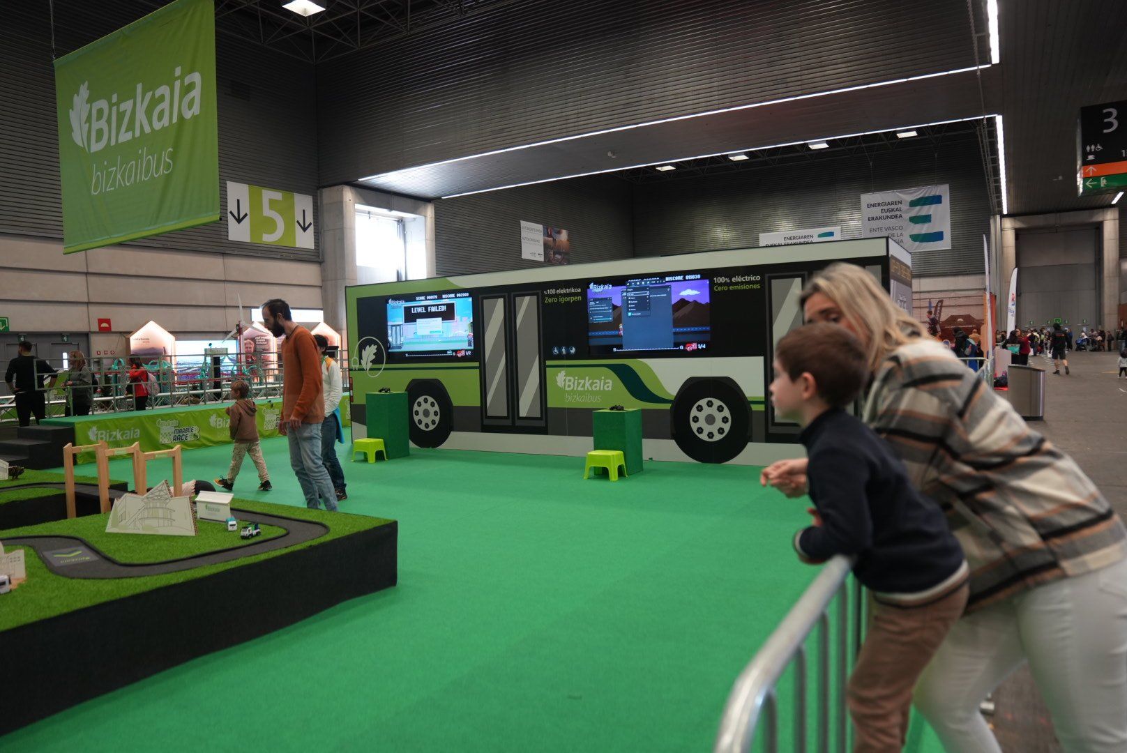 En imágenes: el PIN abre sus puertas en Barakaldo