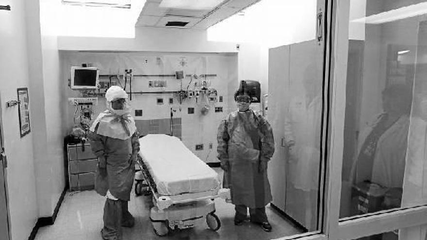 Medidas de seguridad contra la propagación del ébola usadasen el hospital de Bellevue en Nueva York, ante un posible caso de ébola.