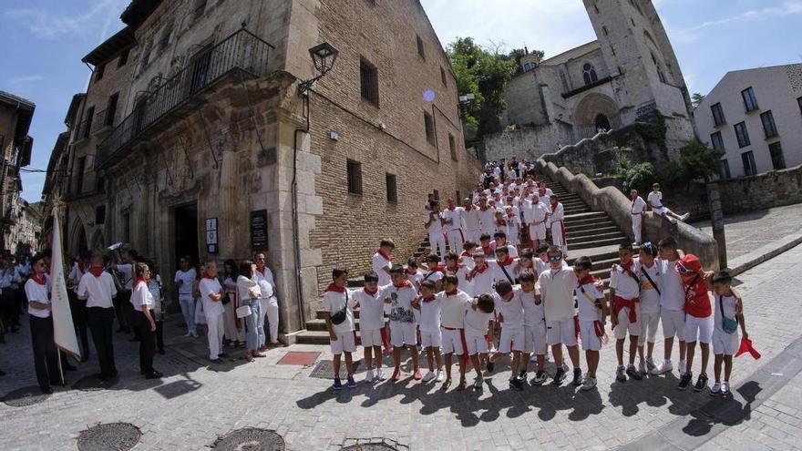 FOTOS | Fiestas de escenarios, ritos y encuentros en Estella - Lizarra