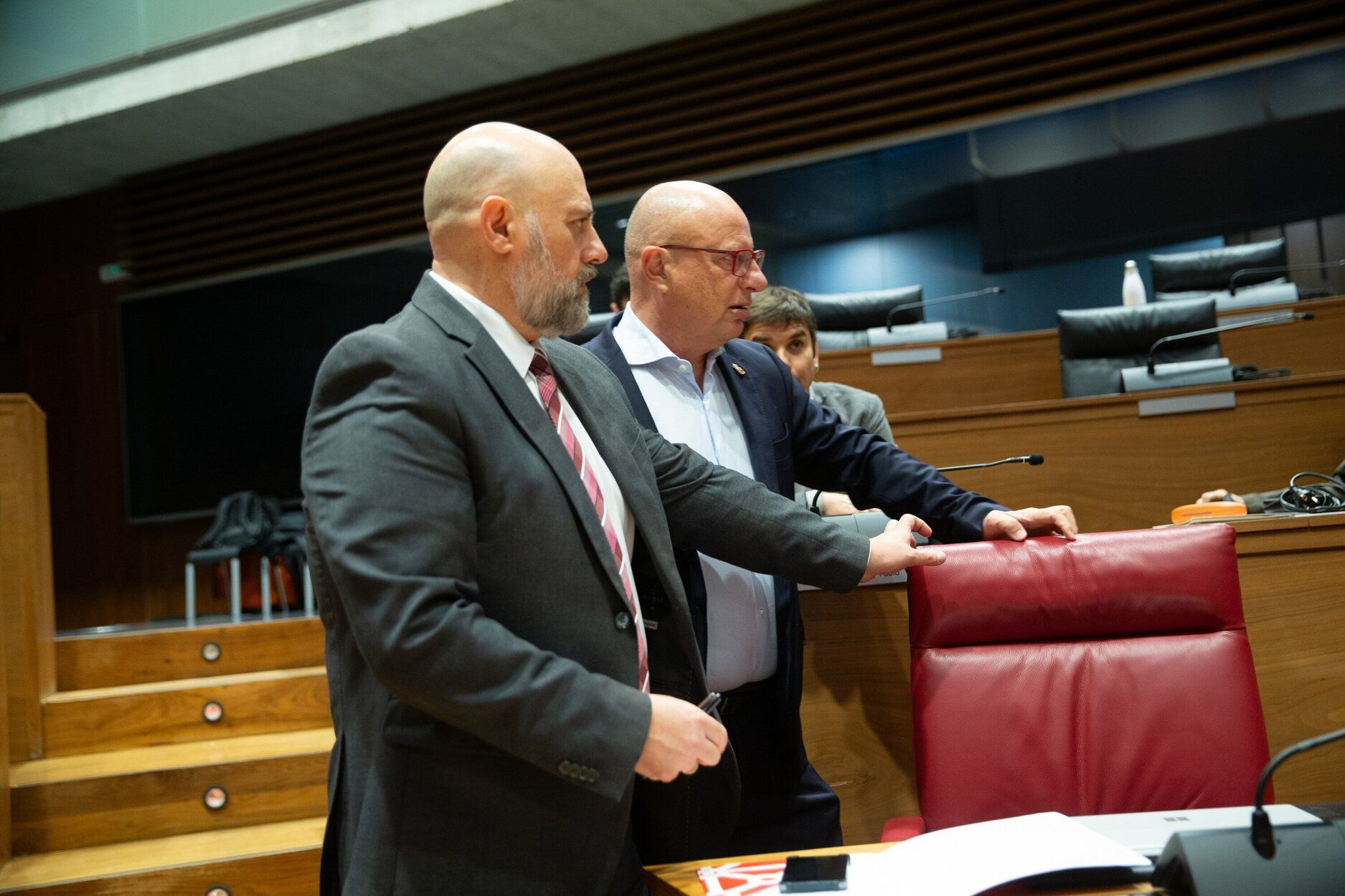 Fotos del pleno del Parlamento de Navarra de este jueves