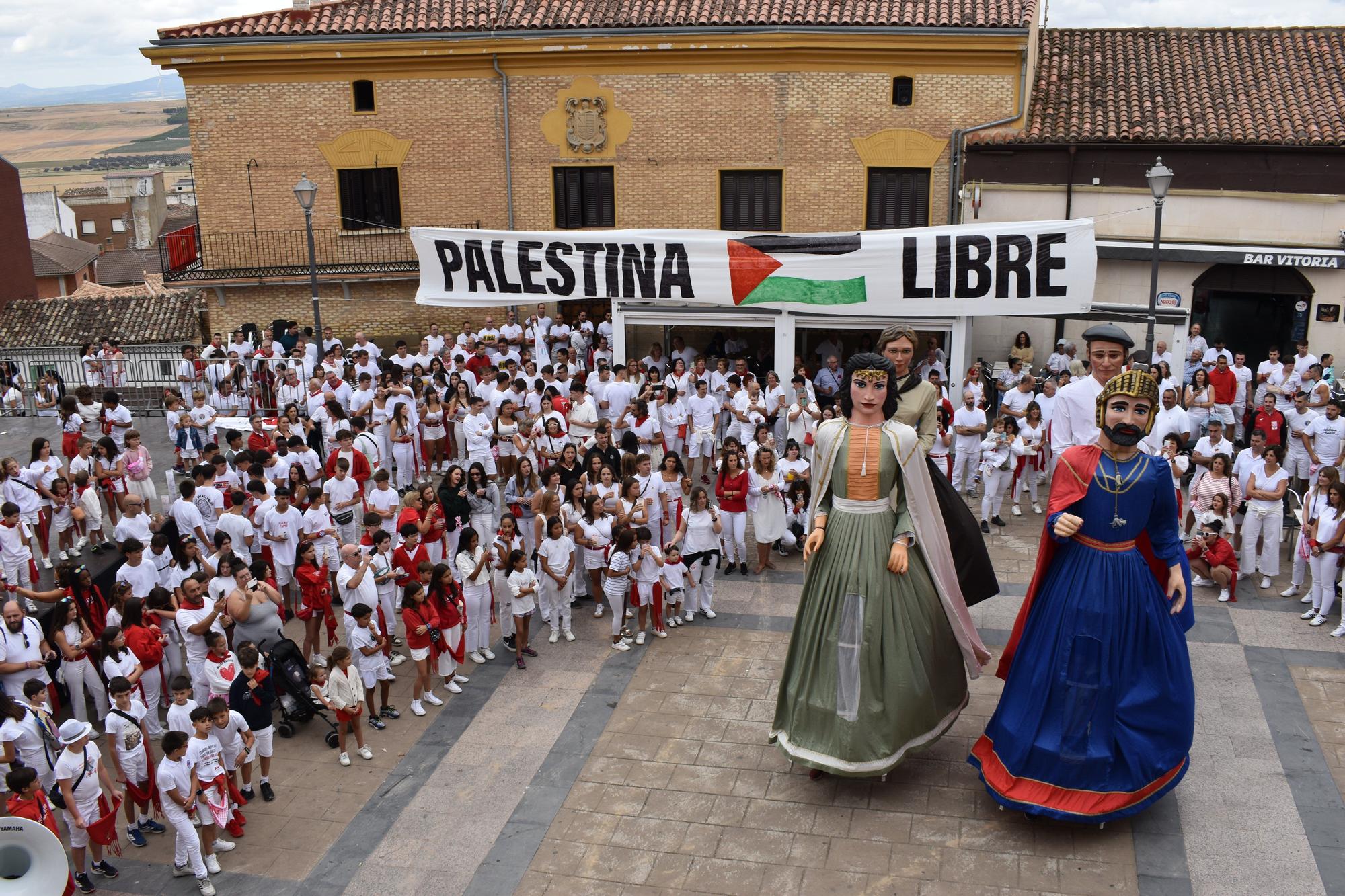 Fotos del Chupinazo de fiestas de Sesma 2025