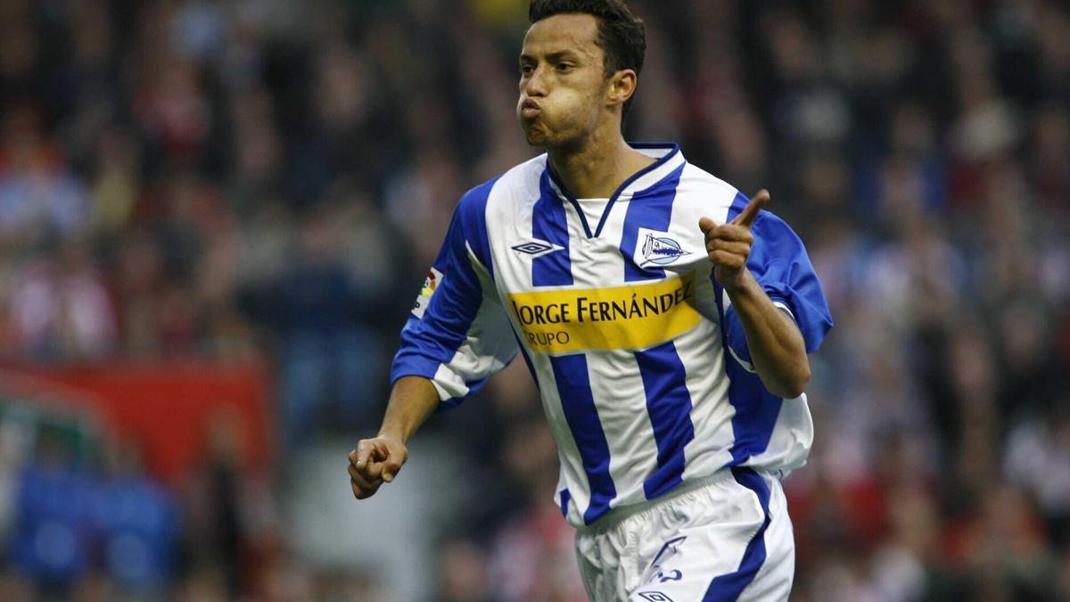 Nené celebra su gol con el Alavés en San Mamés.