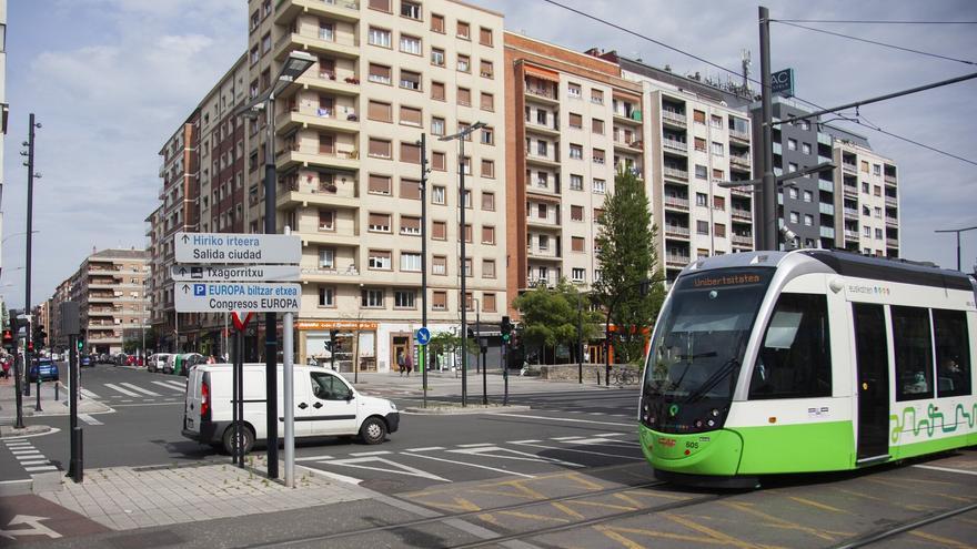 Euskotren adjudica a CAF nueve tranvías extralargos para Gasteiz por 48 millones