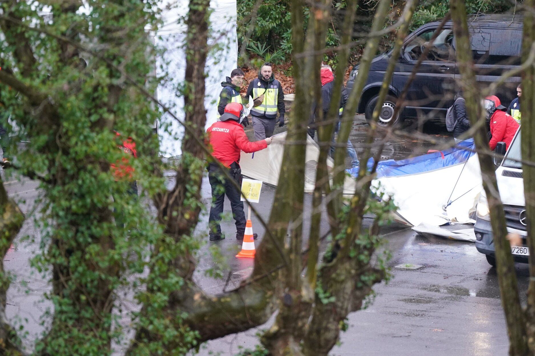 Desalojo del instituto de Martutene