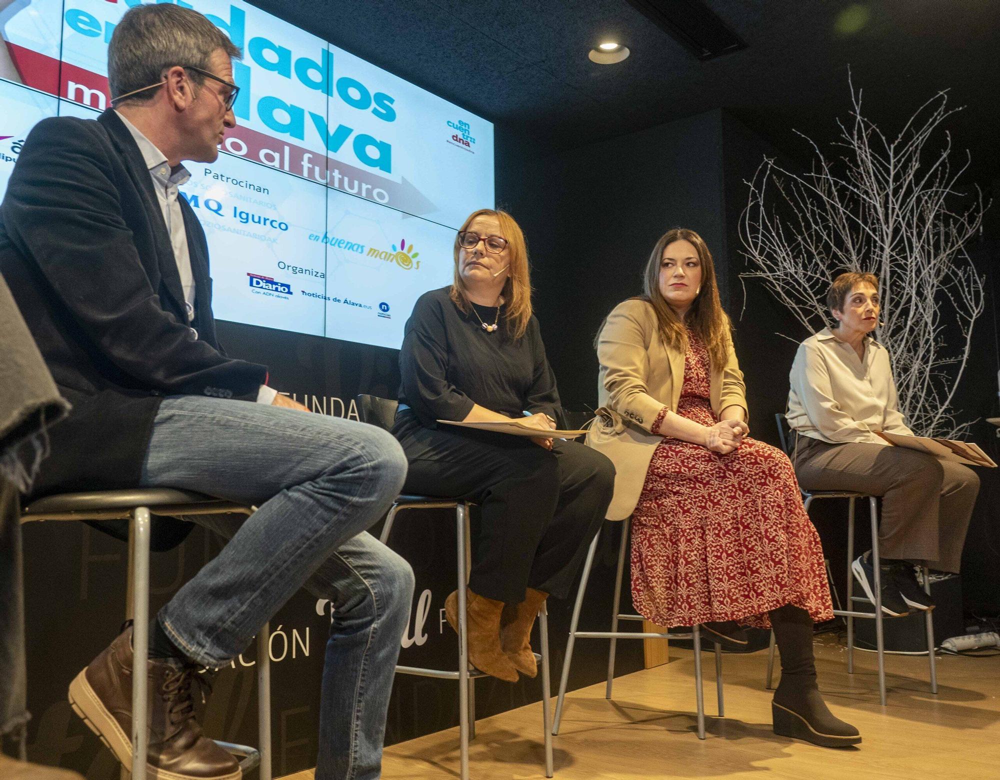 En imágenes: Cuidados en Álava: mirando al futuro