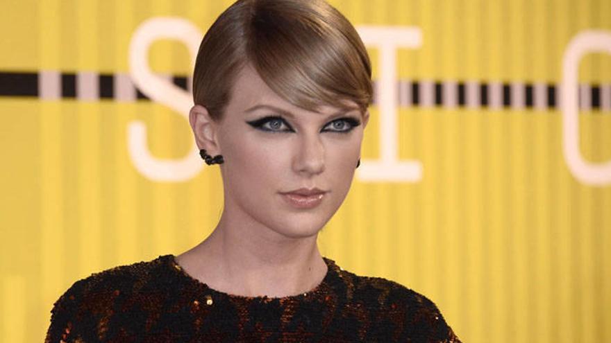Taylor Swift dona 250.000 dólares a Kesha como ayuda en un juicio por violación