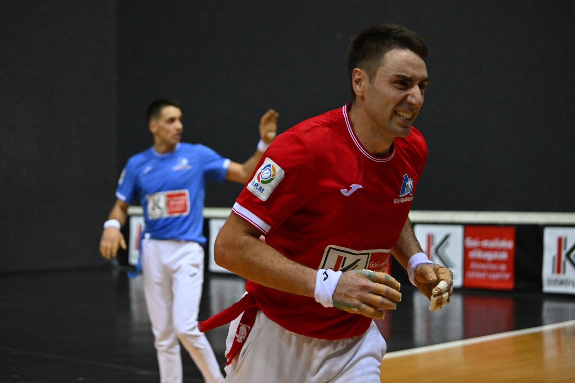 En imágenes: Etxeberria se hace con su primera txapela del Cuatro y Medio en Bilbao (22 - 11)