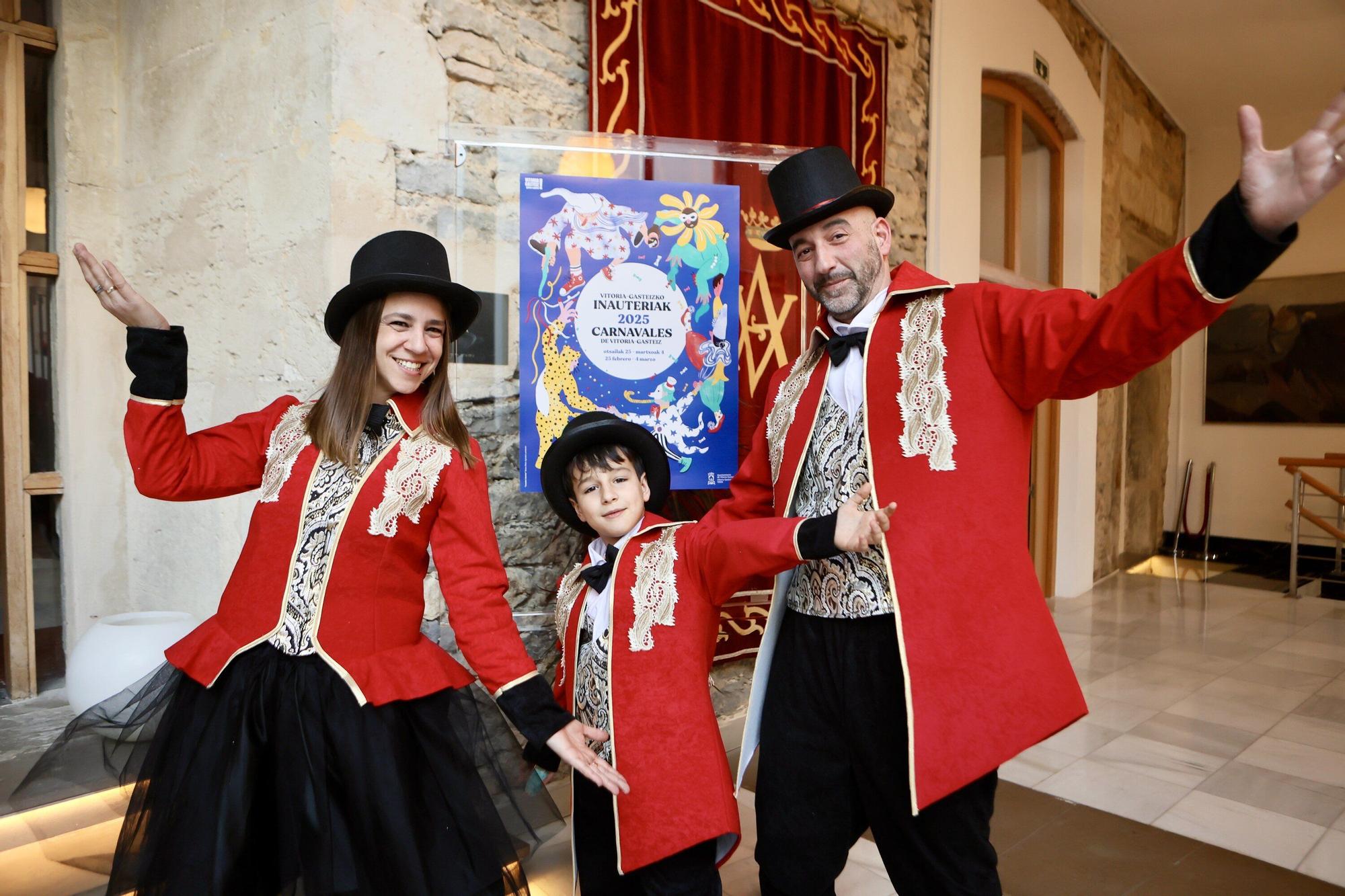 En imágenes: Presentación de Carnaval de las comparsas en el Palacio Villa Suso