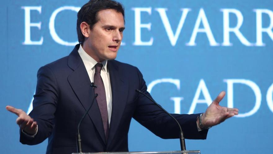 Albert Rivera Rivera en rueda de prensa tras el anuncio de su fichaje por Martínez Echevarría.