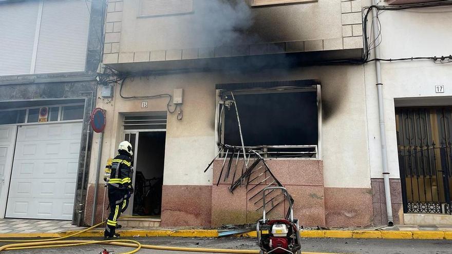 Detenido por incendiar la vivienda de sus padres con ellos dentro en Albacete