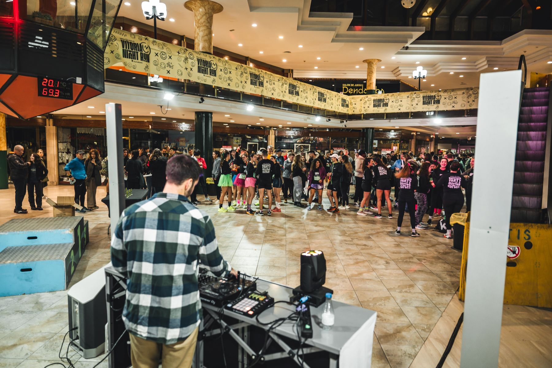 Las mejores imáganes de la Giroa Veolia Vitoria Night Run