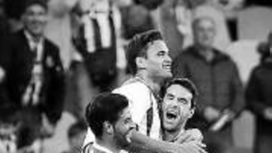 La Real agrava la crisis del Valencia