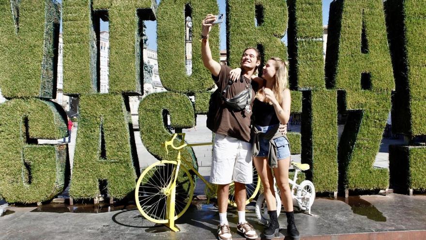 Araban 29.839 sarrera eta 65.600 ostatu gau erregistratu dira hoteletan