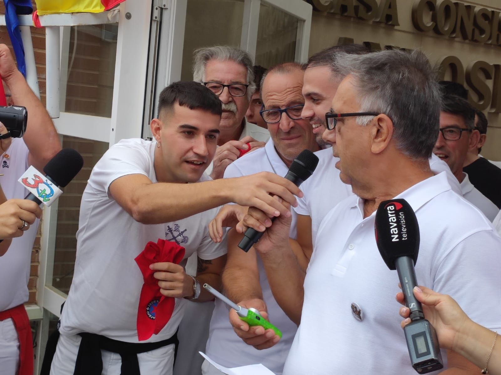 Fotos del cohete de fiestas de Andosilla