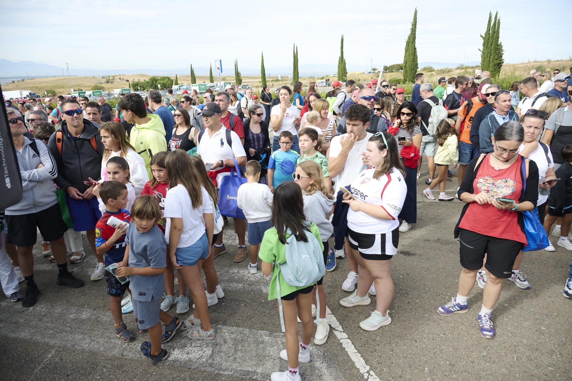 Fotos de la etapa navarra de La Vuelta 25 entre Sendaviva y Larra - Belagua