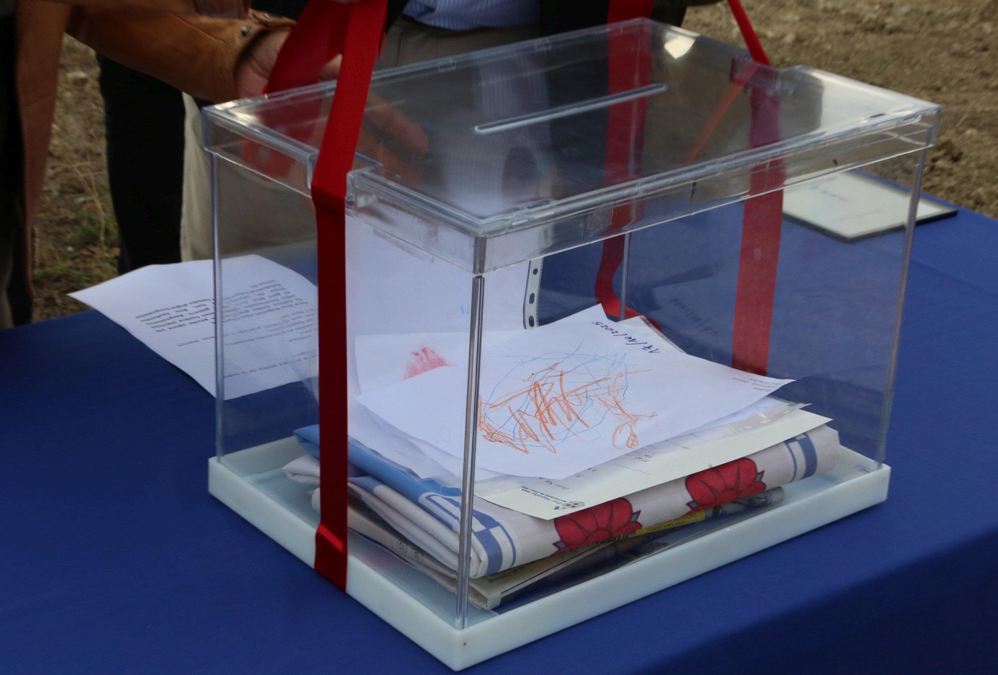 Colocación de la primera piedra de la nueva Escuela Infantil Sarastigorri en Zizur Mayor