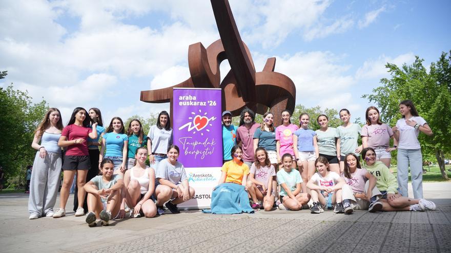 Araba Euskaraz presenta en Amurrio la canción 'Taupadak berpiztu!'