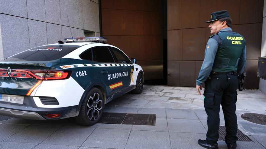 El juicio a los padres acusados de encerrar a sus hijos en un chalet en Oviedo se celebrará el 10 y 11 de marzo