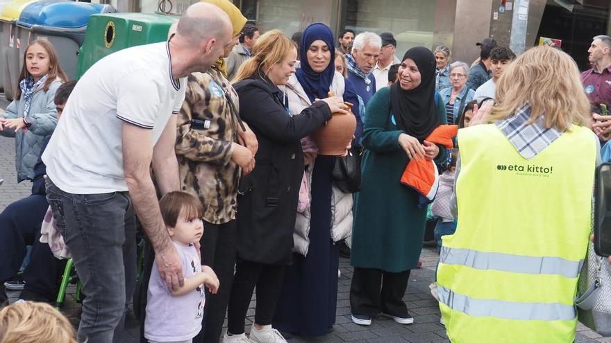3.263 vecinos de 80 nacionalidades diferentes conviven en las calles de Eibar