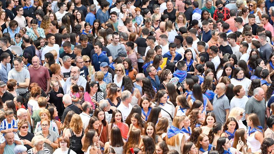 Las claves para no quedarte sin voz en fiestas, según una logopeda