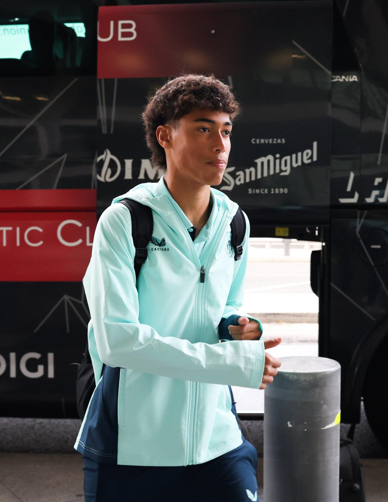 En imágenes: el Athletic pone rumbo a Newcastle