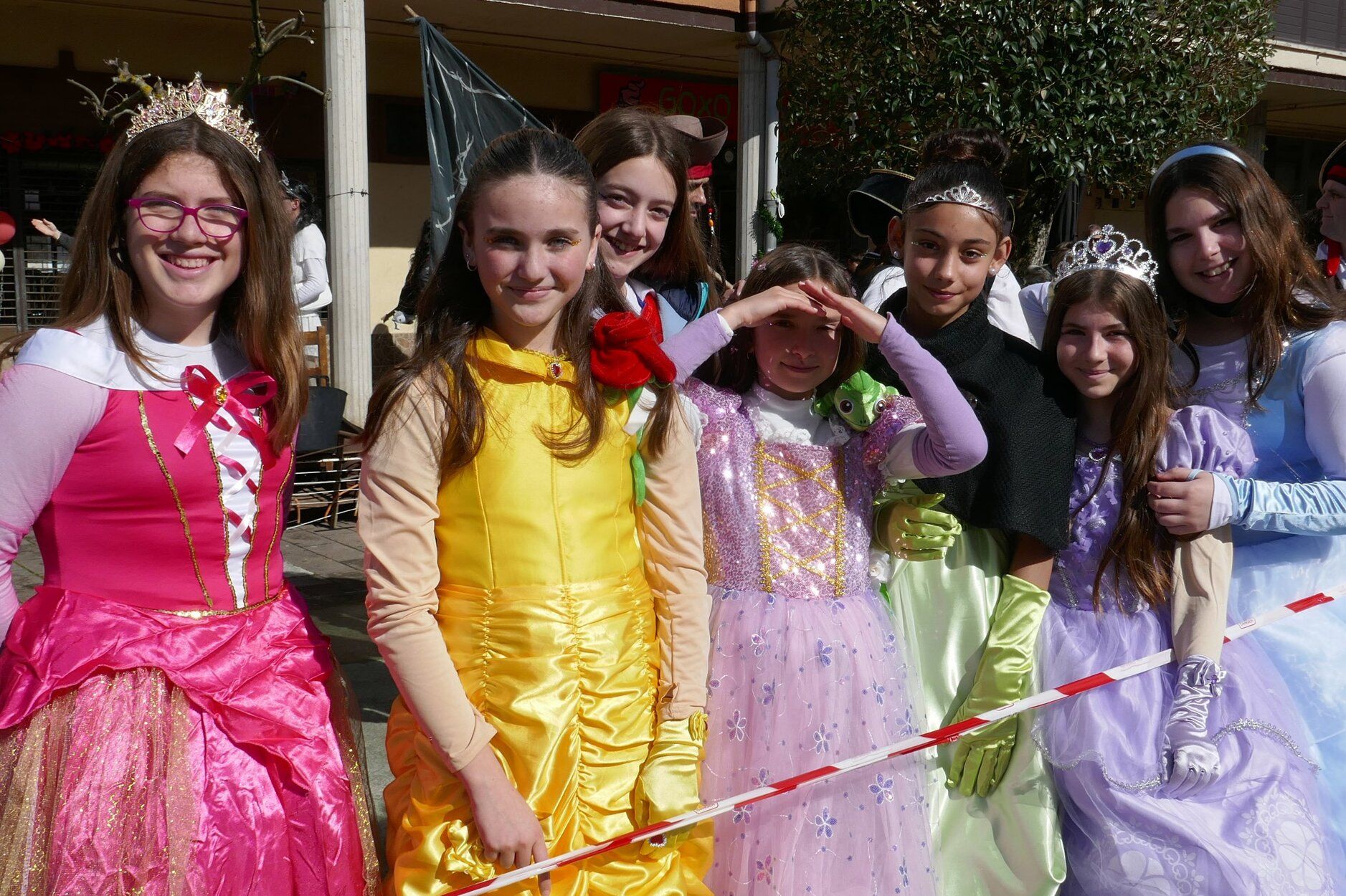 La magia del carnaval transforma Lekunberri