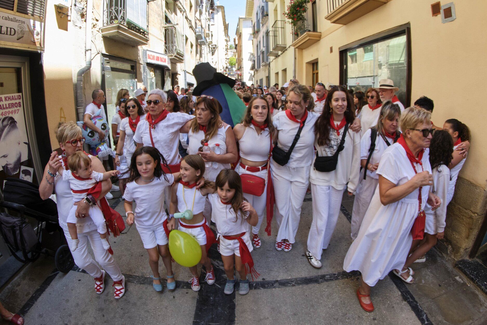 Fotos de la Bajadica del Puy de mujeres