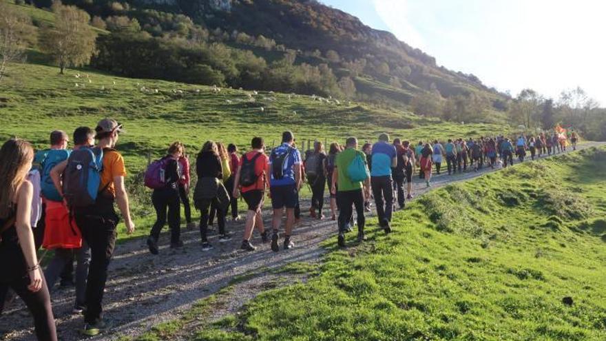 El presidente de Aragón carga contra la 'Vía Pirenaica' de Gure Esku: "Una extravagancia política"