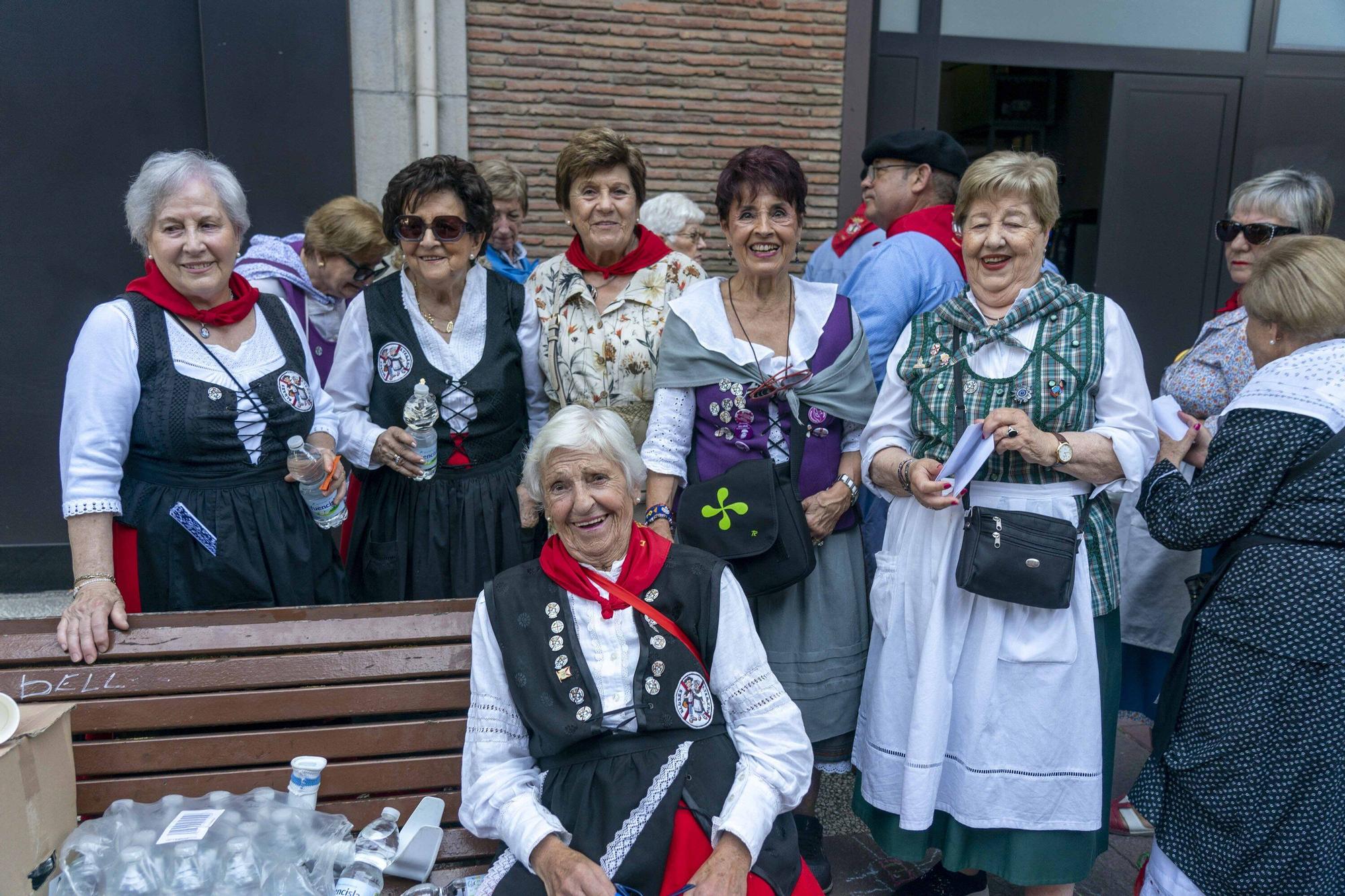 En imágenes: Blusas y neskas veteranos celebran su día en La Blanca
