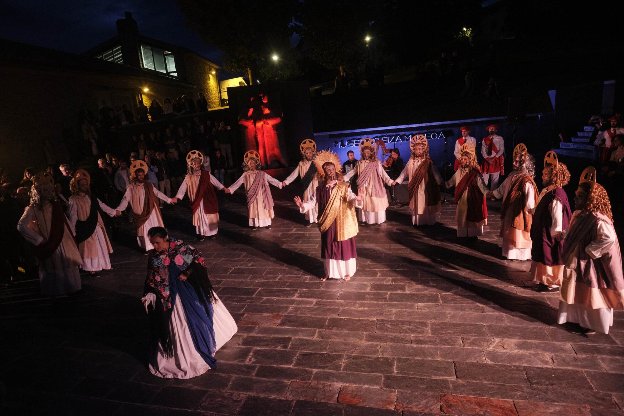 Fotos del acto social de DANOK OTEIZA en el museo de Alzuza