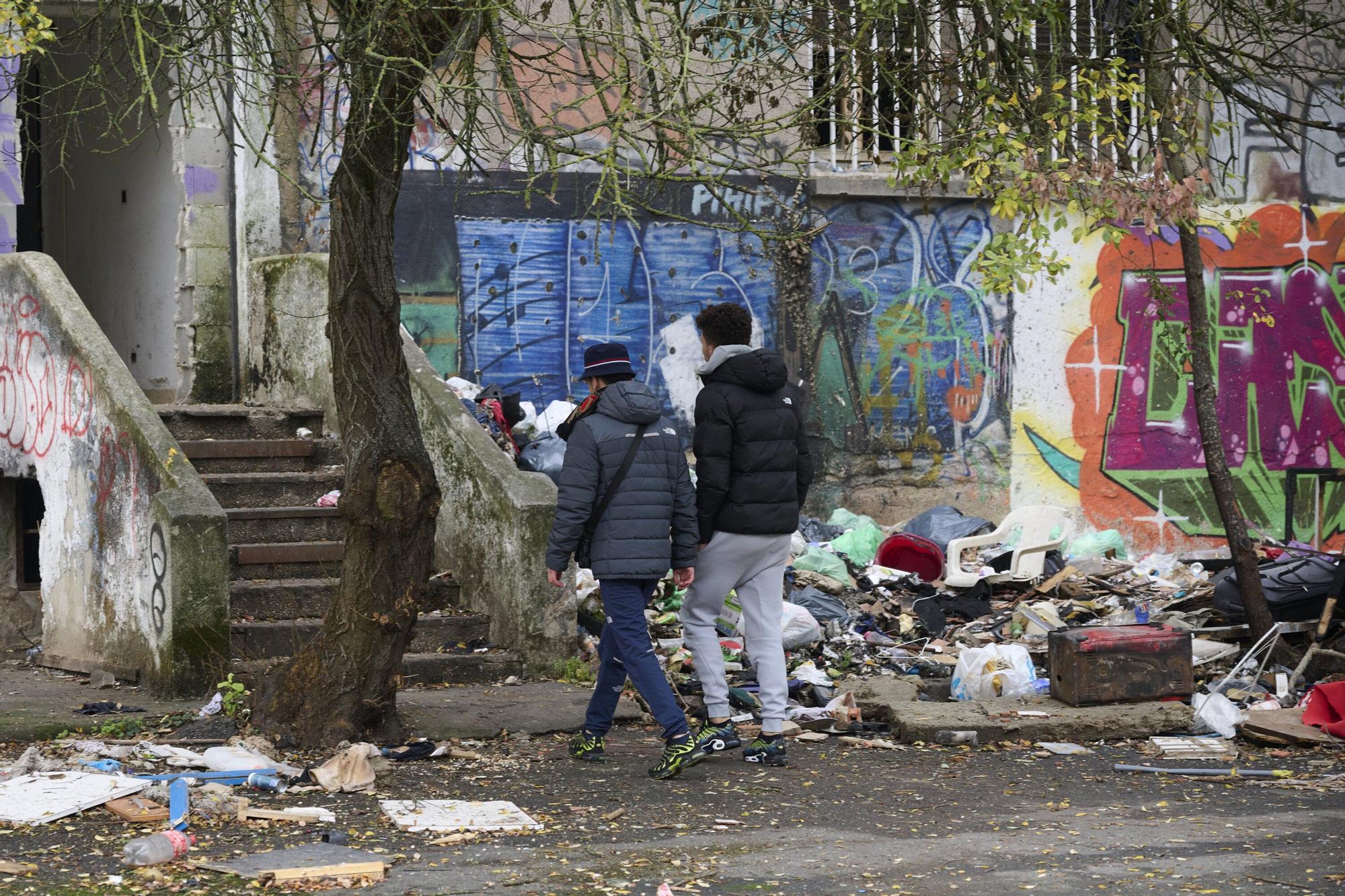 Los colectivos sociales solicitan al Ayuntamiento de Pamplona espacios municipales para alojar a personas sin hogar