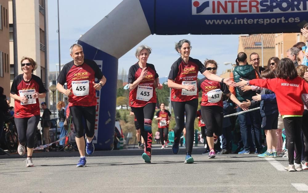 Imágenes de la carrera de Hiru Herri en Huarte este domingo