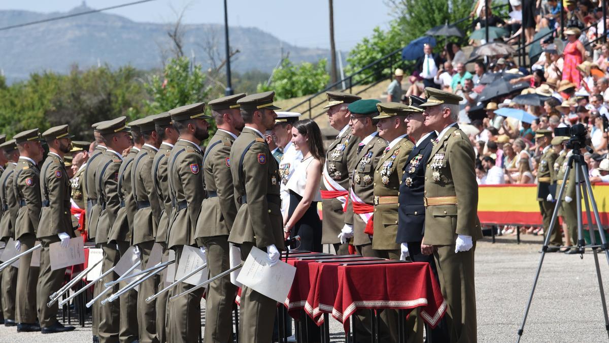 Imagen de archivo de la nueva promoción de la Escala de Suboficiales del Ejército de Tierra.