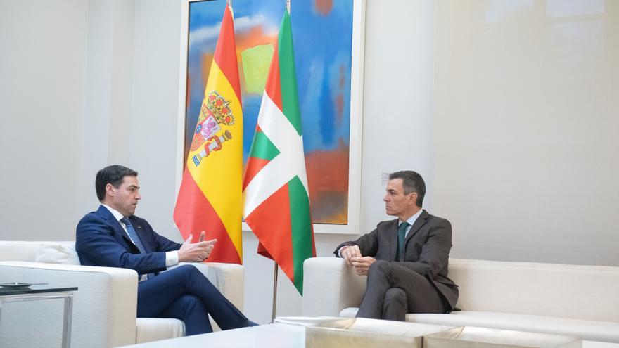 Pradales y Sánchez se reúnen este viernes en Moncloa para impulsar las transferencias a Euskadi